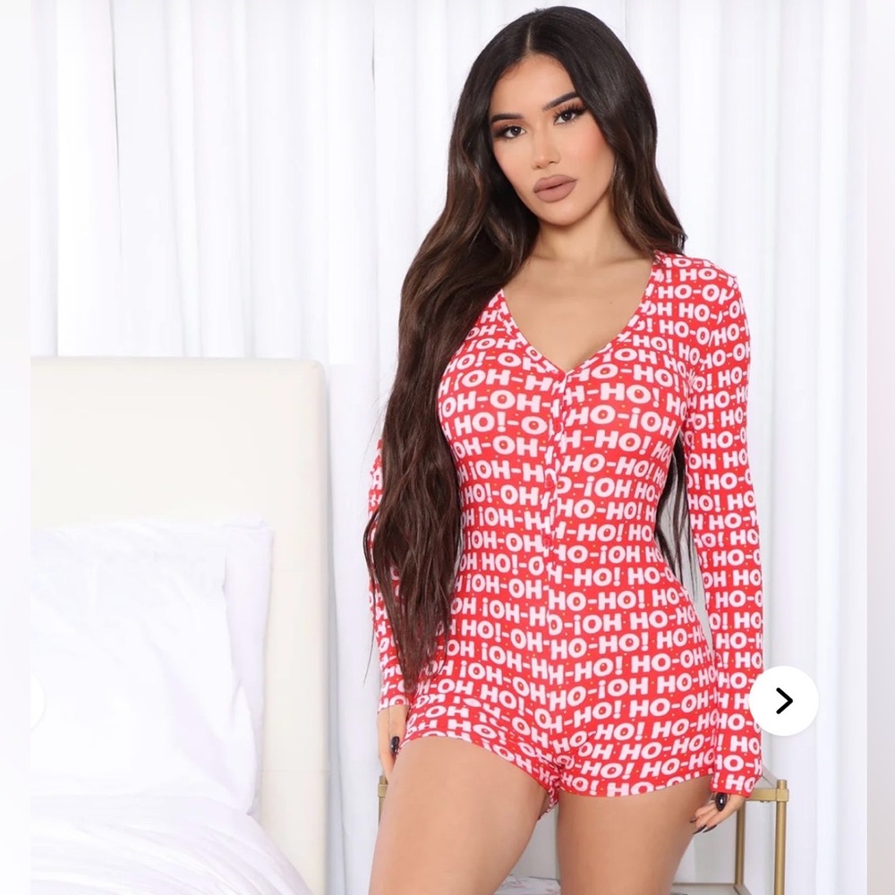 Fashion nova Red and White Holiday / Christmas Print Onesie Pajama NEW